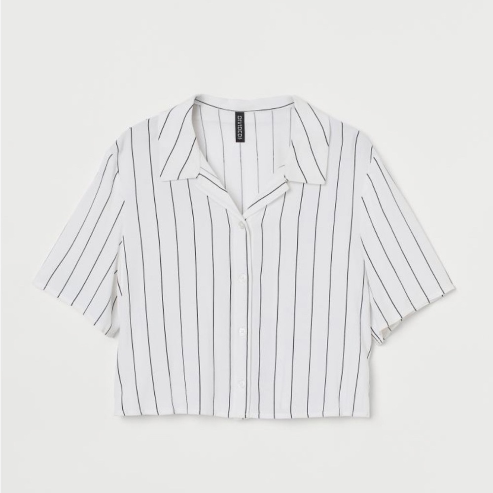 H&M Divided Cropped Blouse Button Down